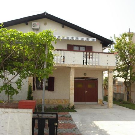 Apartments Petar - 30 M From Sandy Beach Нин Экстерьер фото