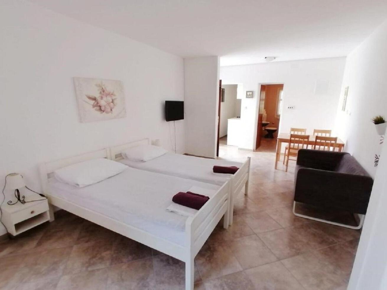 Apartments Petar - 30 M From Sandy Beach Нин Экстерьер фото