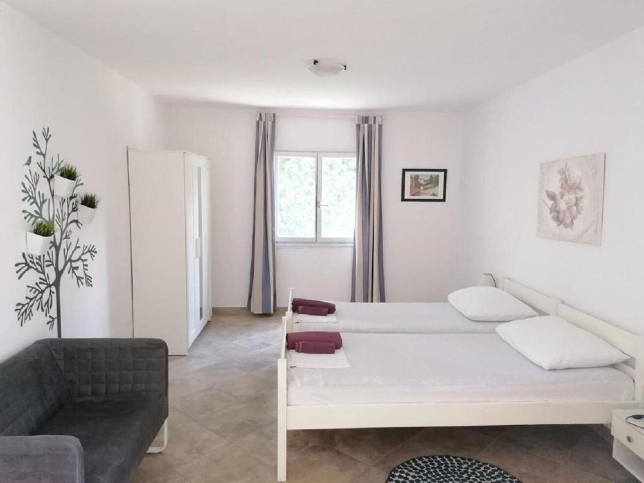 Apartments Petar - 30 M From Sandy Beach Нин Экстерьер фото